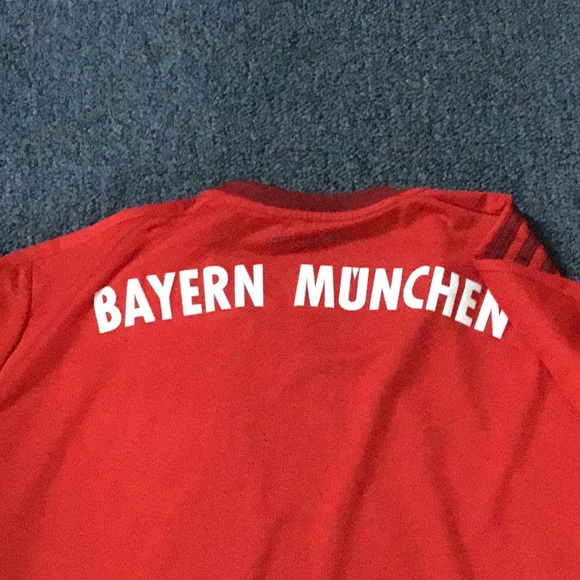 BAYERN MÜNCHEN JERSEY. - Picture 6 of 6